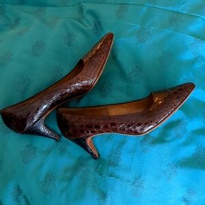 Gorgeous vintage crocodile heels